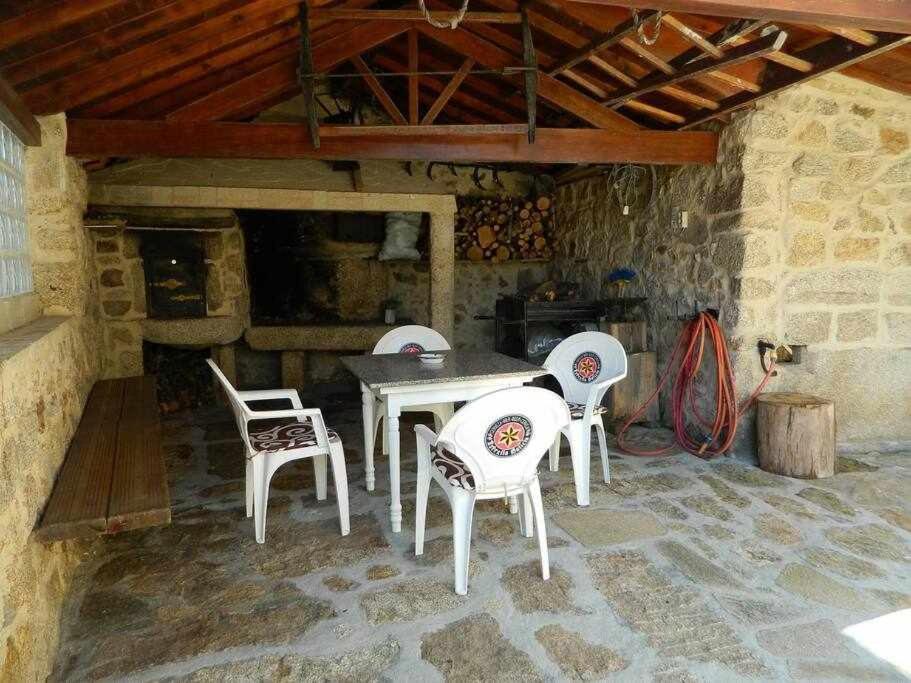 Casa Cuadrantecasa De Piedra En Playa De Carnota Villa Pedrafigueira Exterior photo